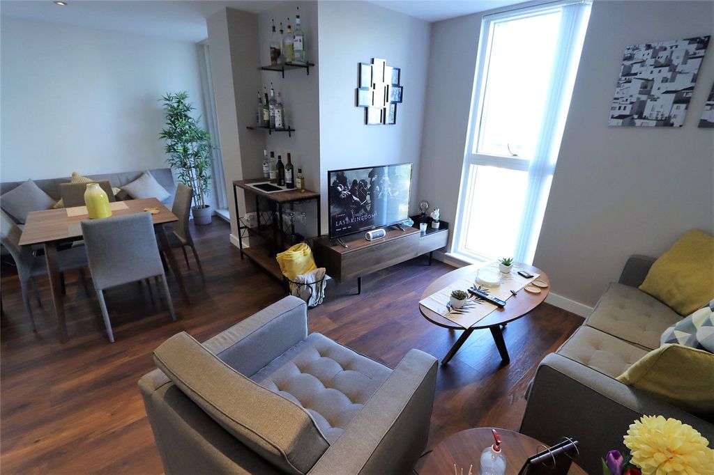 Property photo 3 of 11 Picture No. 08