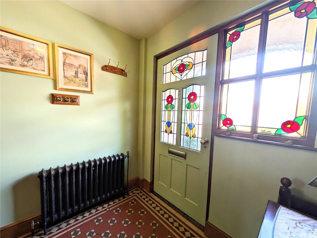 Property photo 3 of 22 Picture No. 23