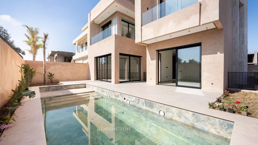 Property photo 1 of 33