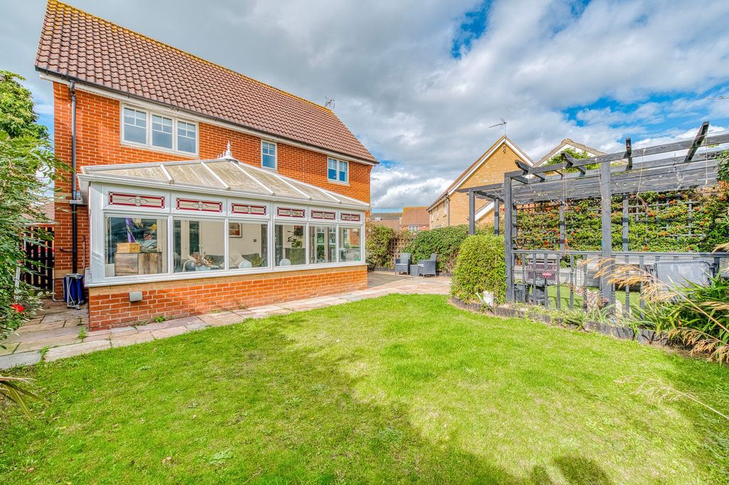 Property photo 3 of 25