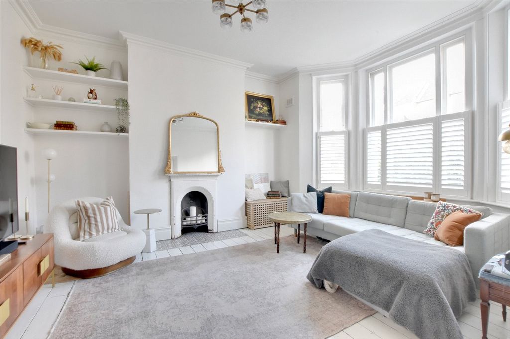 Property photo 2 of 13 Picture No. 30