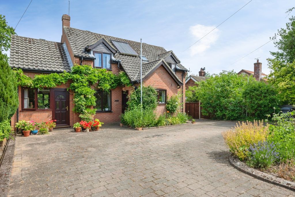 Property photo 1 of 33 Pbox-Img.Jpg