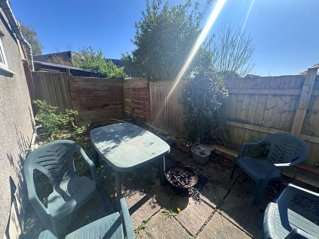 Property photo 3 of 19 Garden