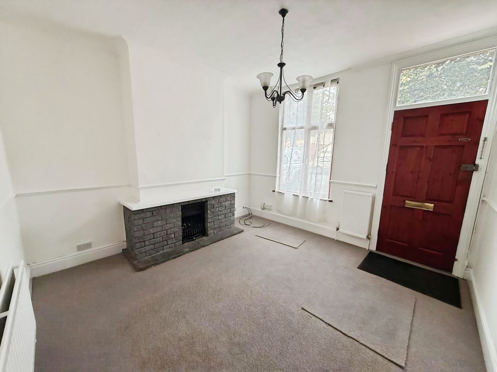 Property photo 2 of 15 Living Room
