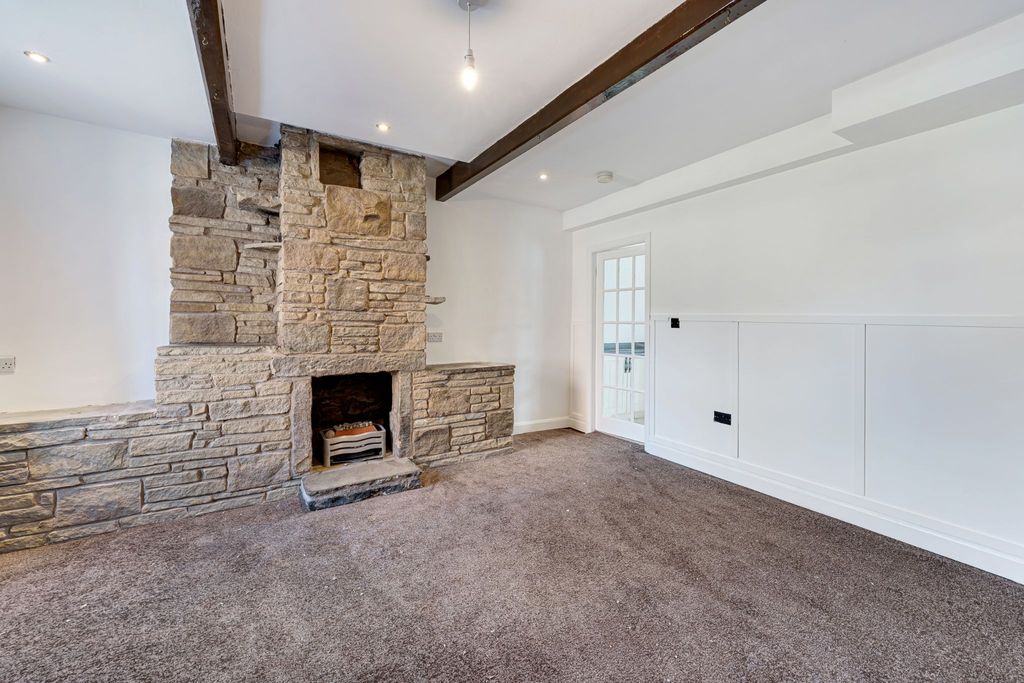 Property photo 3 of 24 Photograph 2