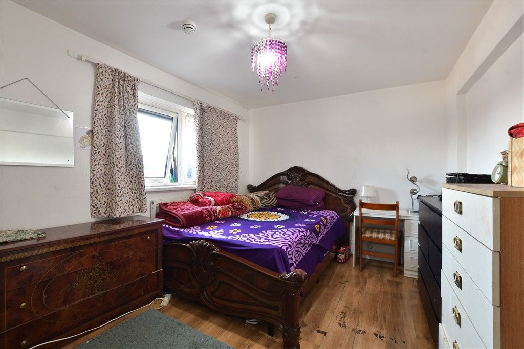 Property photo 3 of 9 Bedroom 1