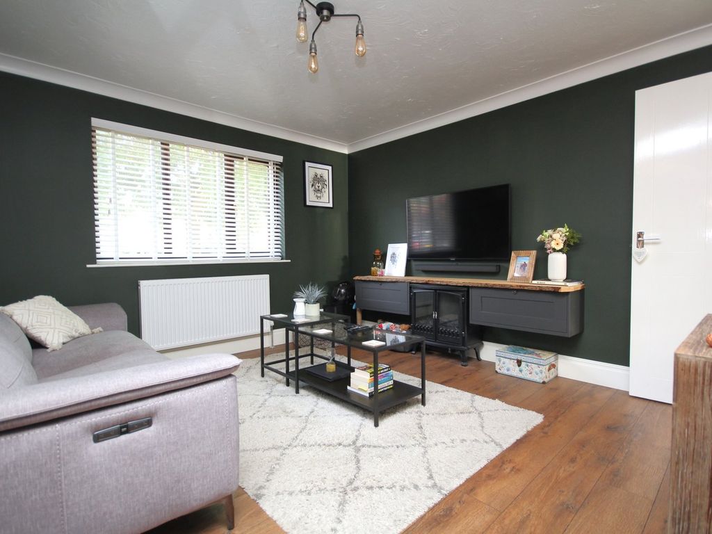 Property photo 3 of 19