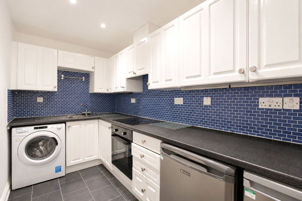 Property photo 3 of 11 Picture No. 05
