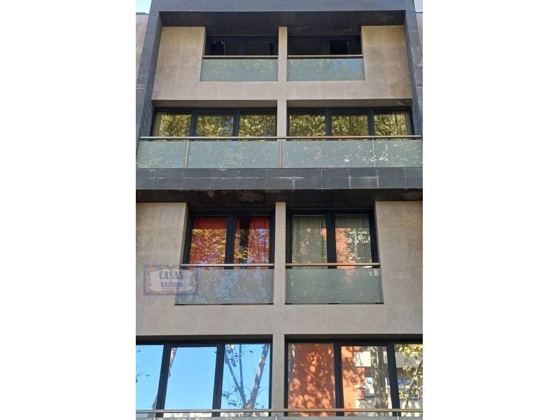 Property photo 1 of 42