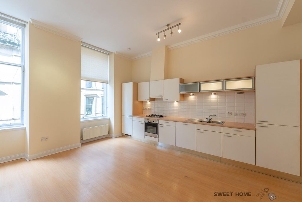 Property photo 2 of 16 Kitchen