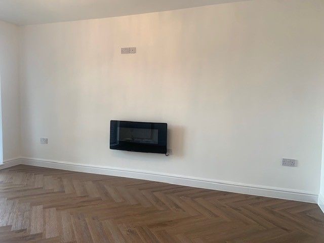 Property photo 2 of 11 Living Room