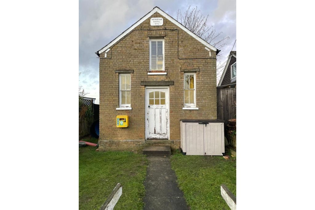 Property photo 1 of 9