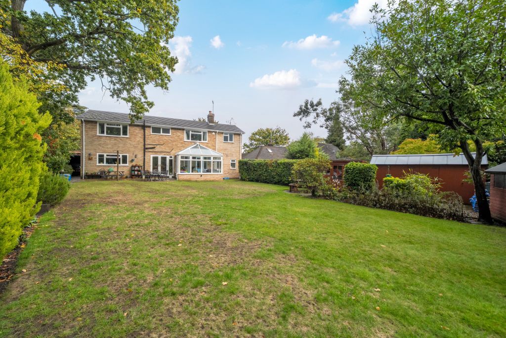 Property photo 2 of 23