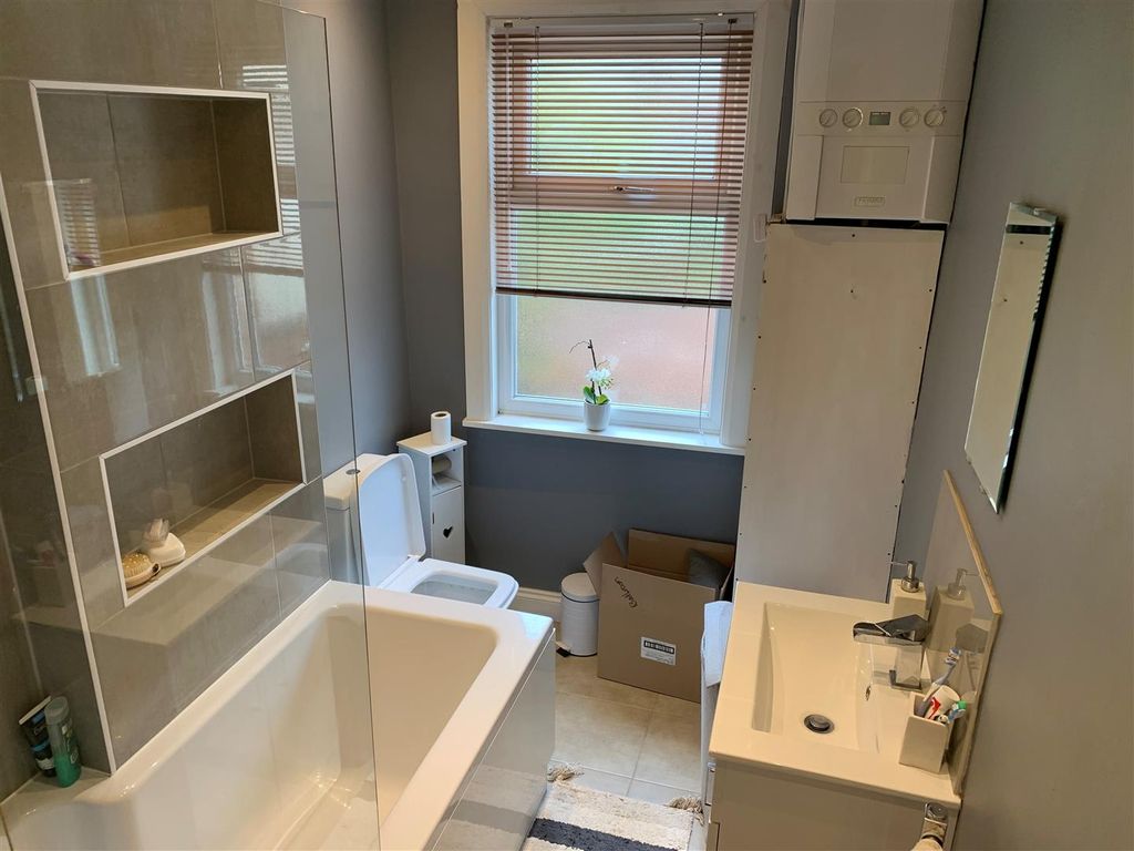 Property photo 3 of 5 11 Vernon Road 2.Jpg