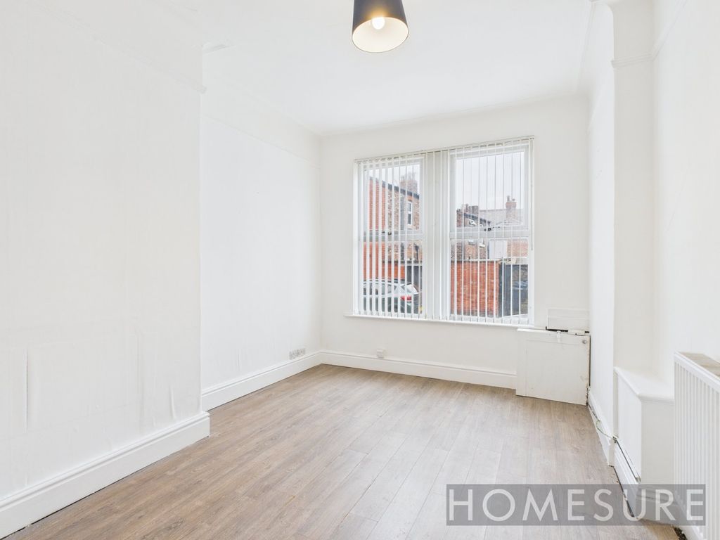 Property photo 2 of 27 Picture No. 07