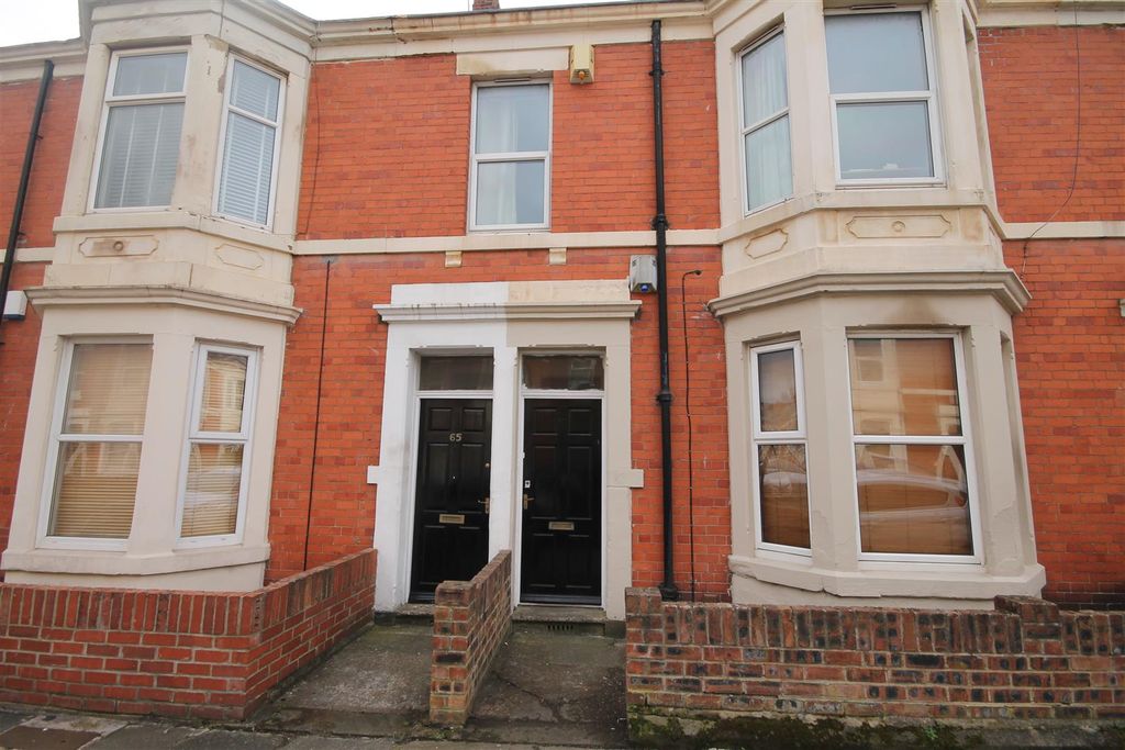 Property photo 1 of 9 8.Jpg