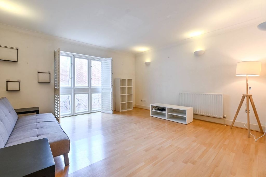 Property photo 1 of 9