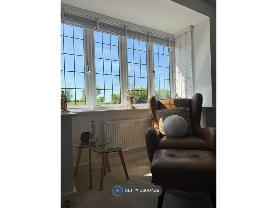 Property photo 2 of 26