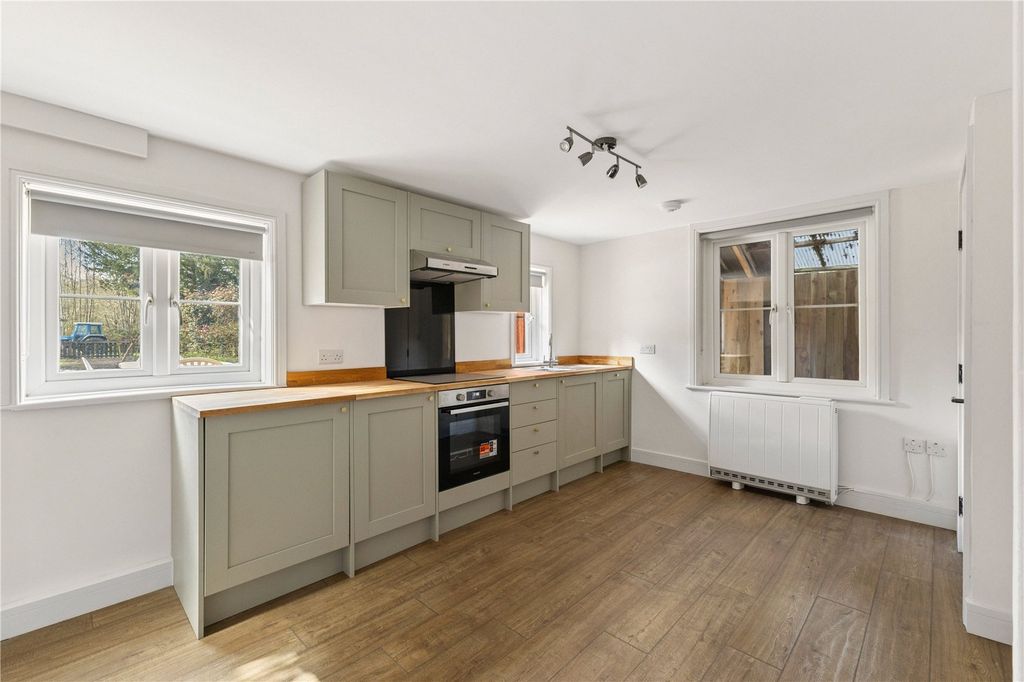 Property photo 2 of 12 Kitchen