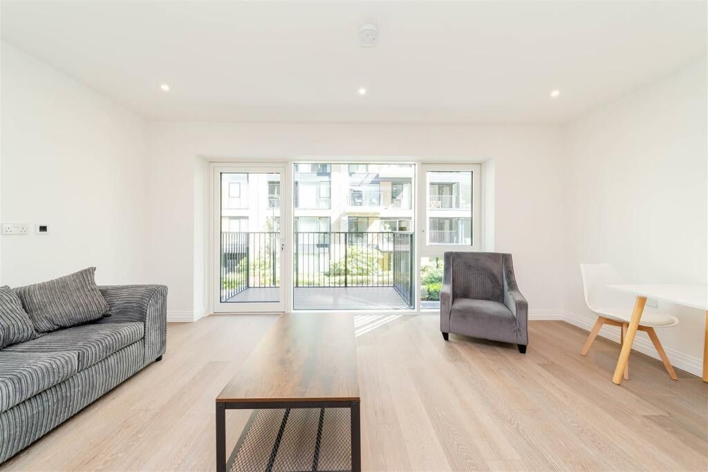 Property photo 1 of 21