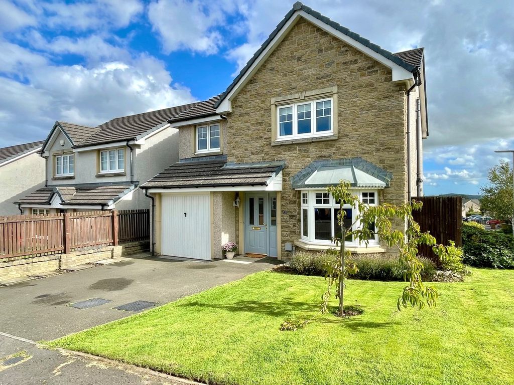 Property photo 1 of 33