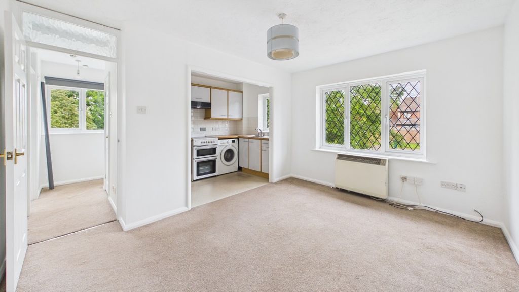 Property photo 3 of 12
