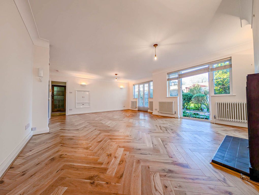 Property photo 2 of 33