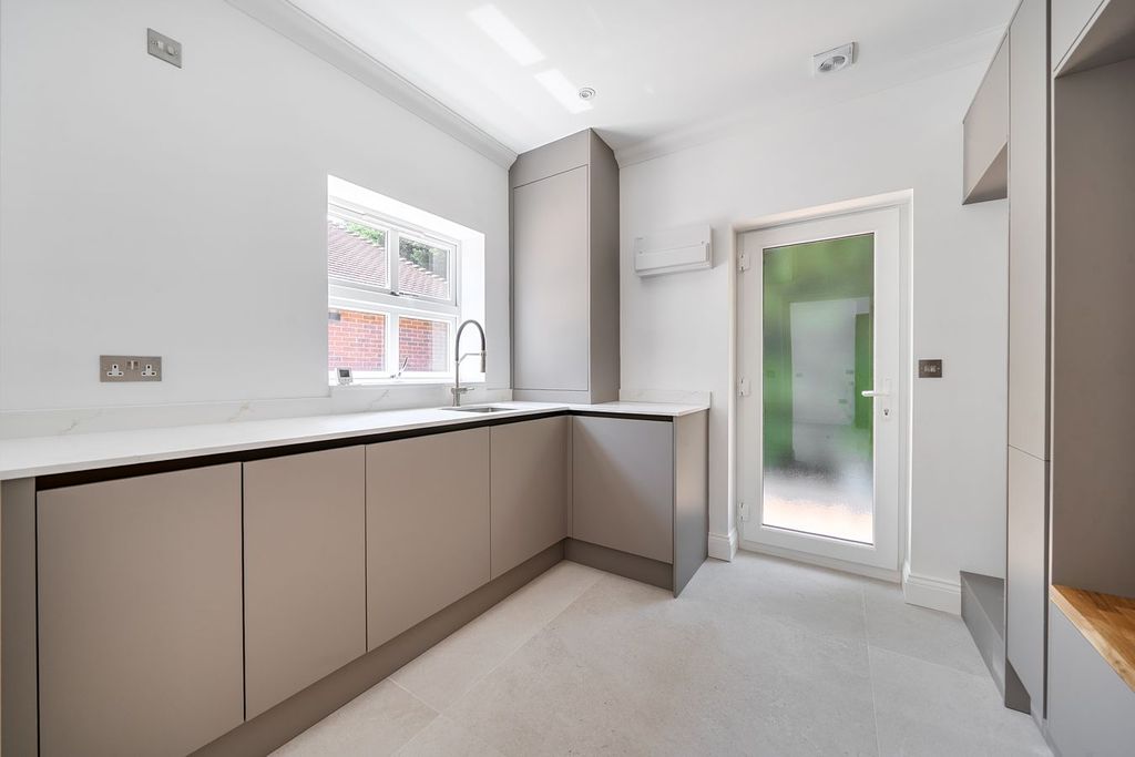 Additional image 6 of 5 bed detached house for saleBrook Lane, Flitton MK45