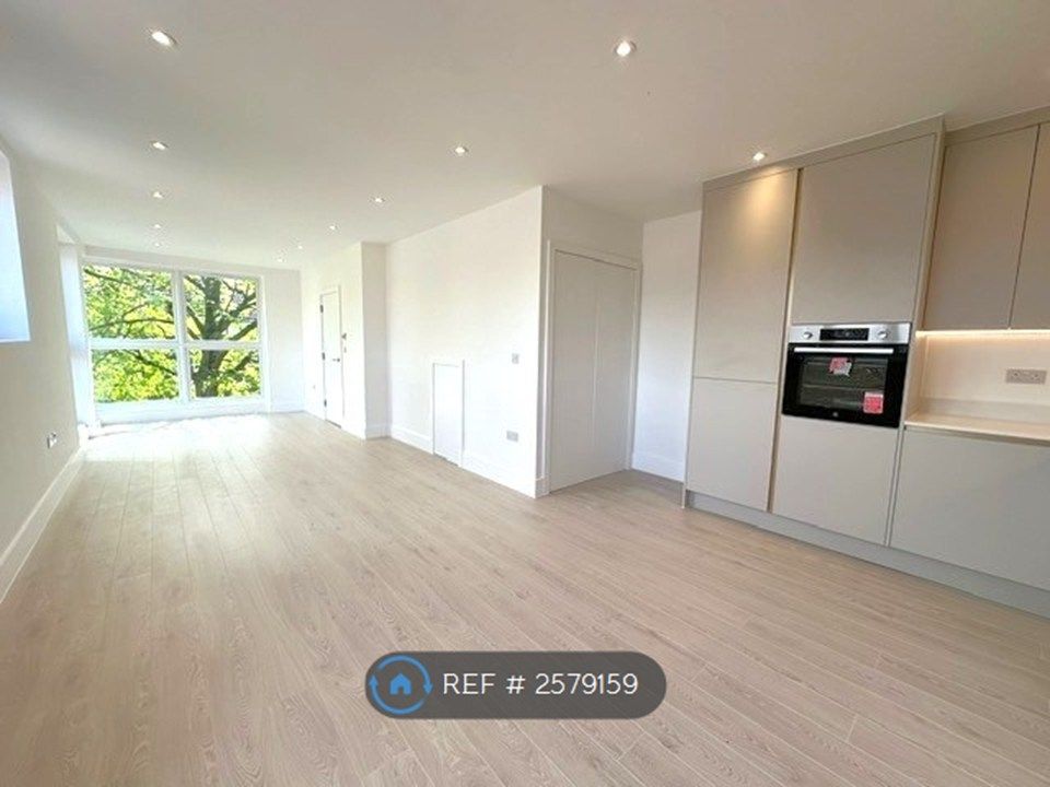 Property photo 1 of 12 Open Plan Living