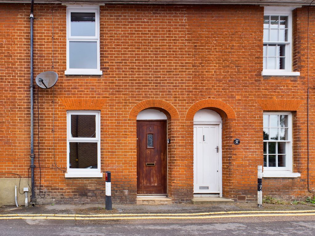 Property photo 1 of 6 2 Bedroom House For Rent