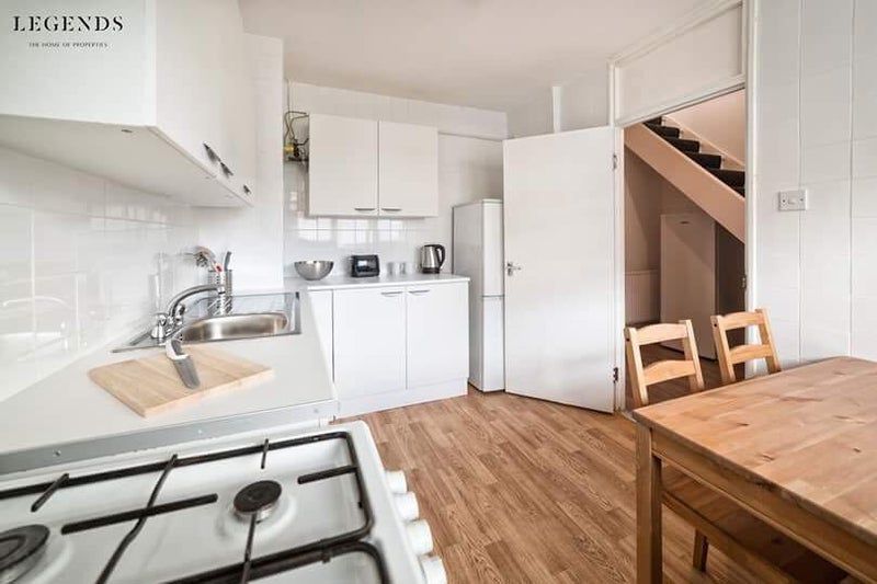 Property photo 3 of 4