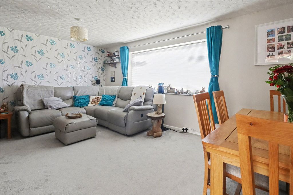 Property photo 3 of 15 Picture No. 01