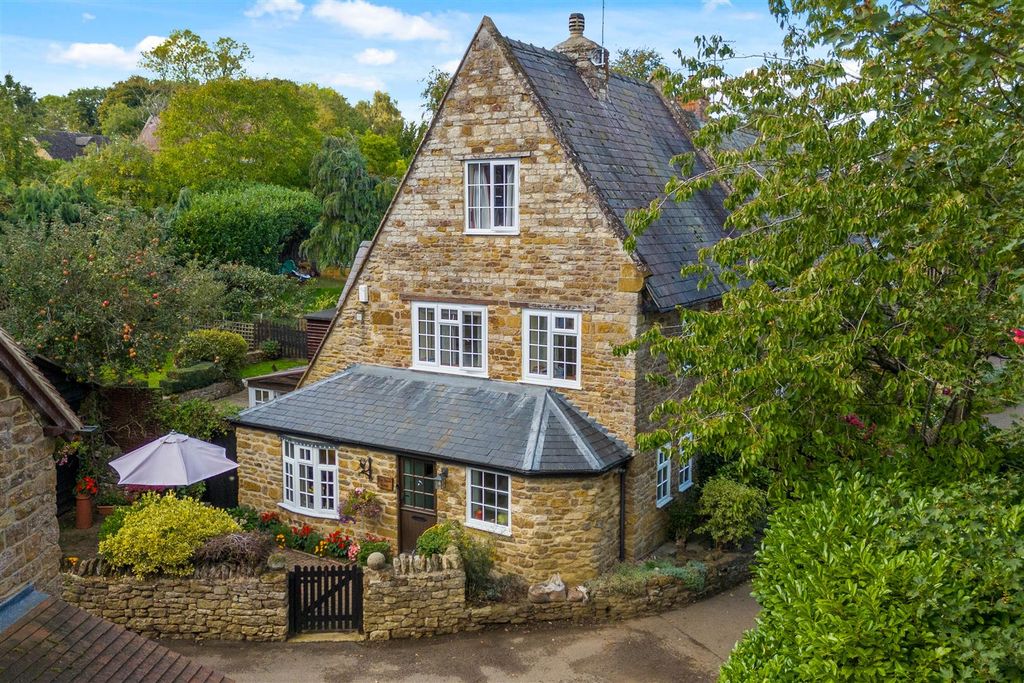 Property photo 1 of 57 Tom Thumb Cottage, Hellidon (57 Of 65).Jpg