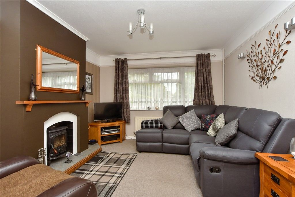 Property photo 1 of 12 Lounge/Diner