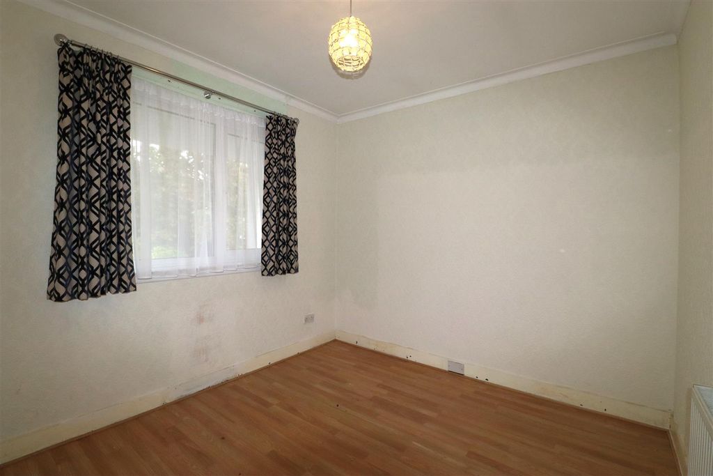 Property photo 2 of 28 Bed 1.Jpg