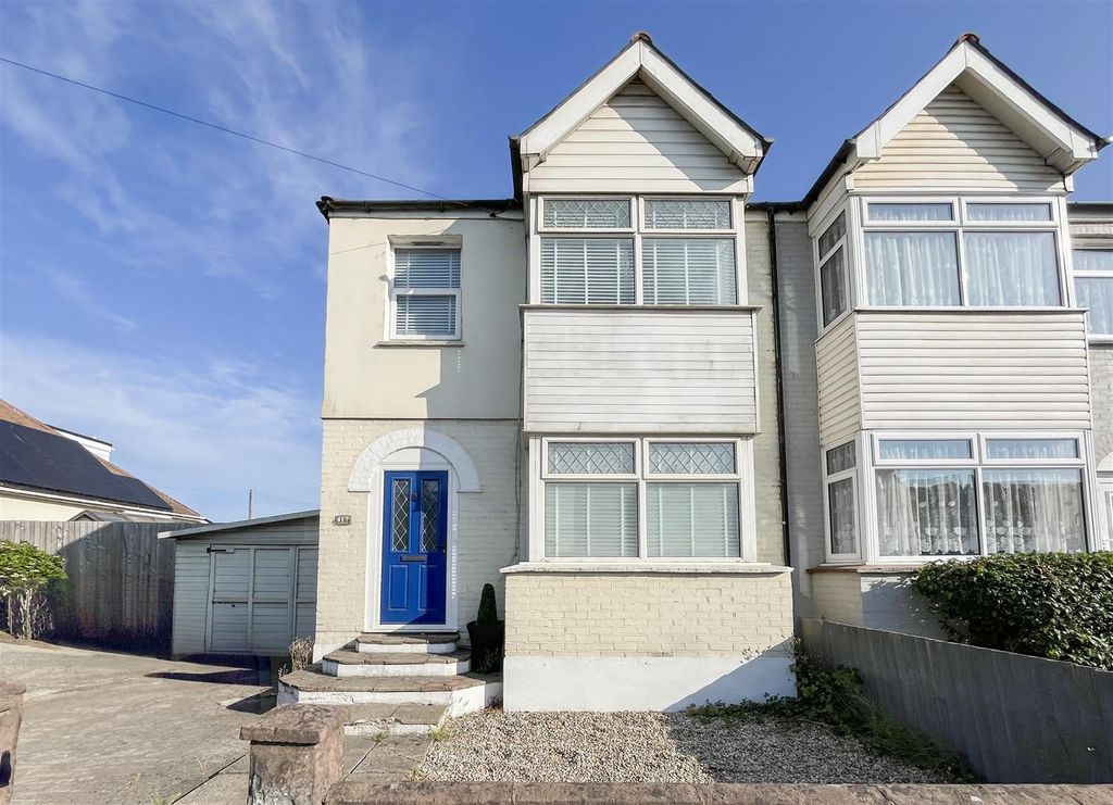Property photo 1 of 22