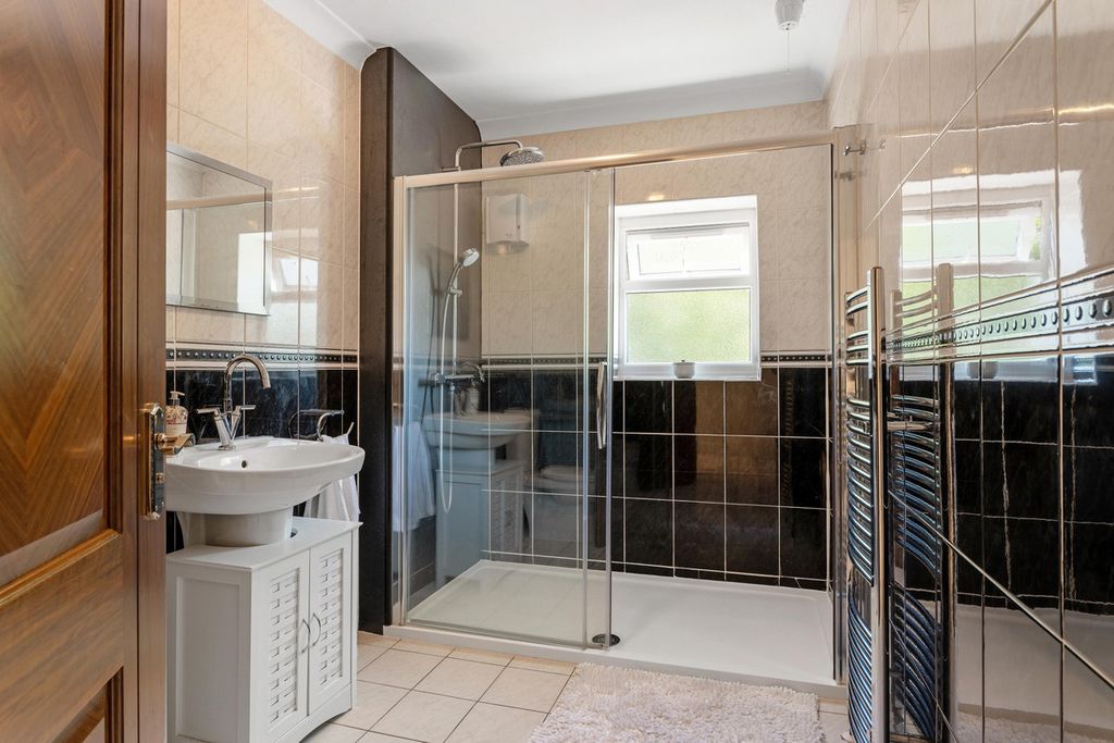 Additional image 20 of 6 bed detached house for saleCherry Pit Lane, Beoley, Worcestershire B98