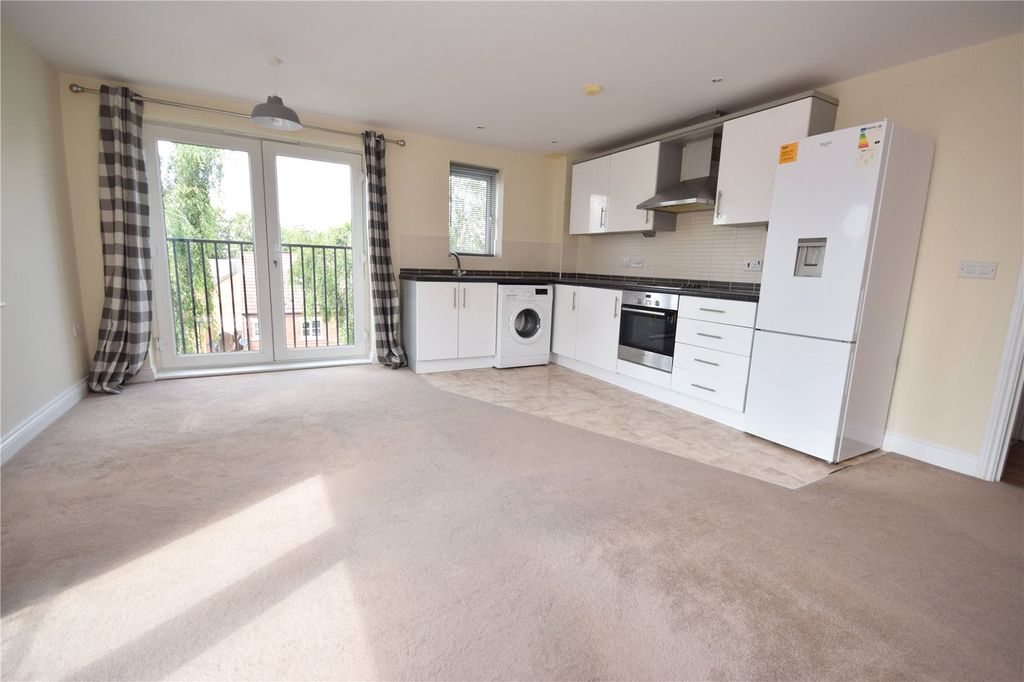 Property photo 2 of 7 Picture No. 15