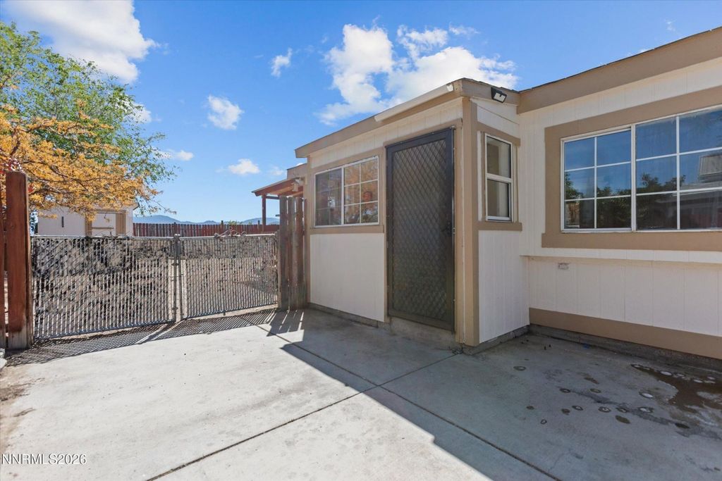 Property photo 3 of 27 <Alttext/>