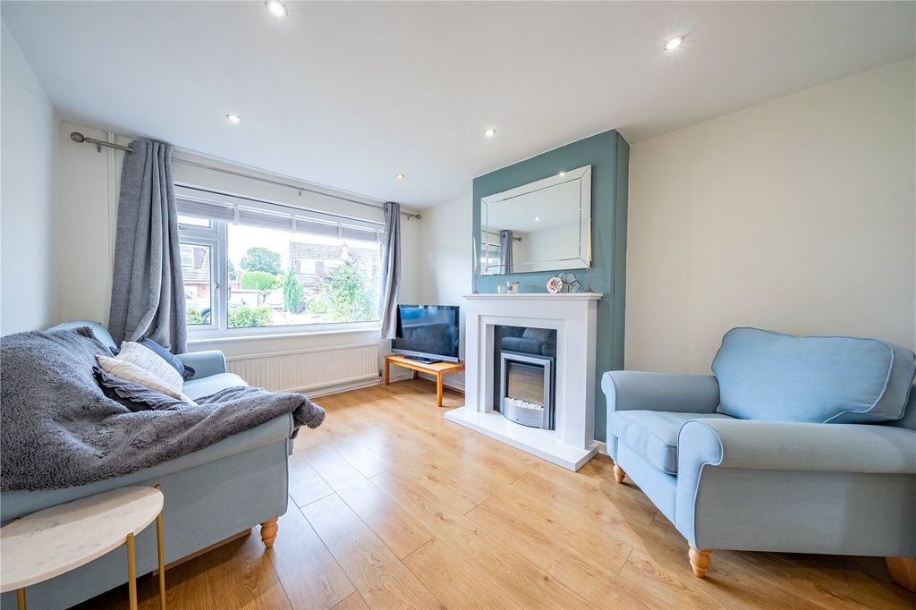 Property photo 2 of 16 Picture No. 20