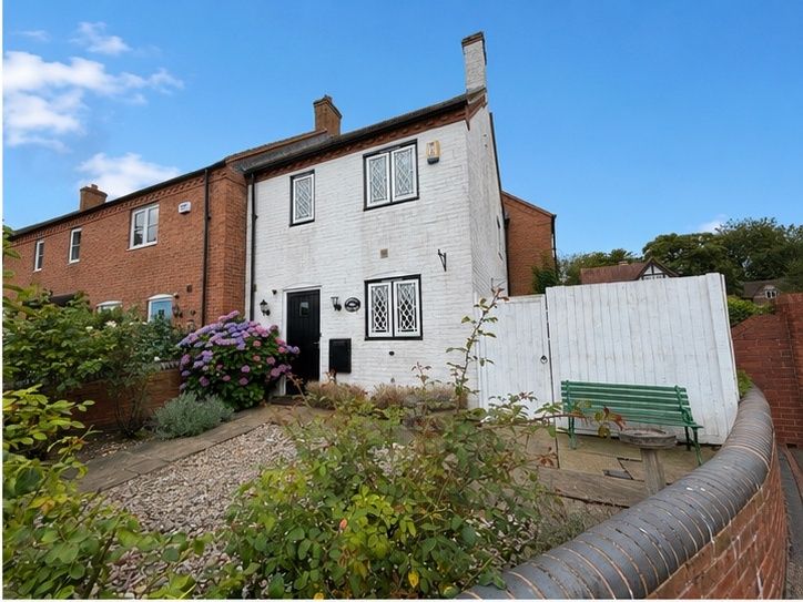 Property photo 1 of 13