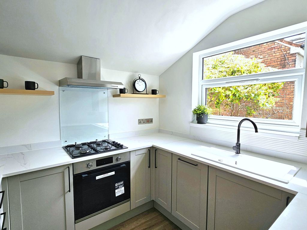 Property photo 1 of 25