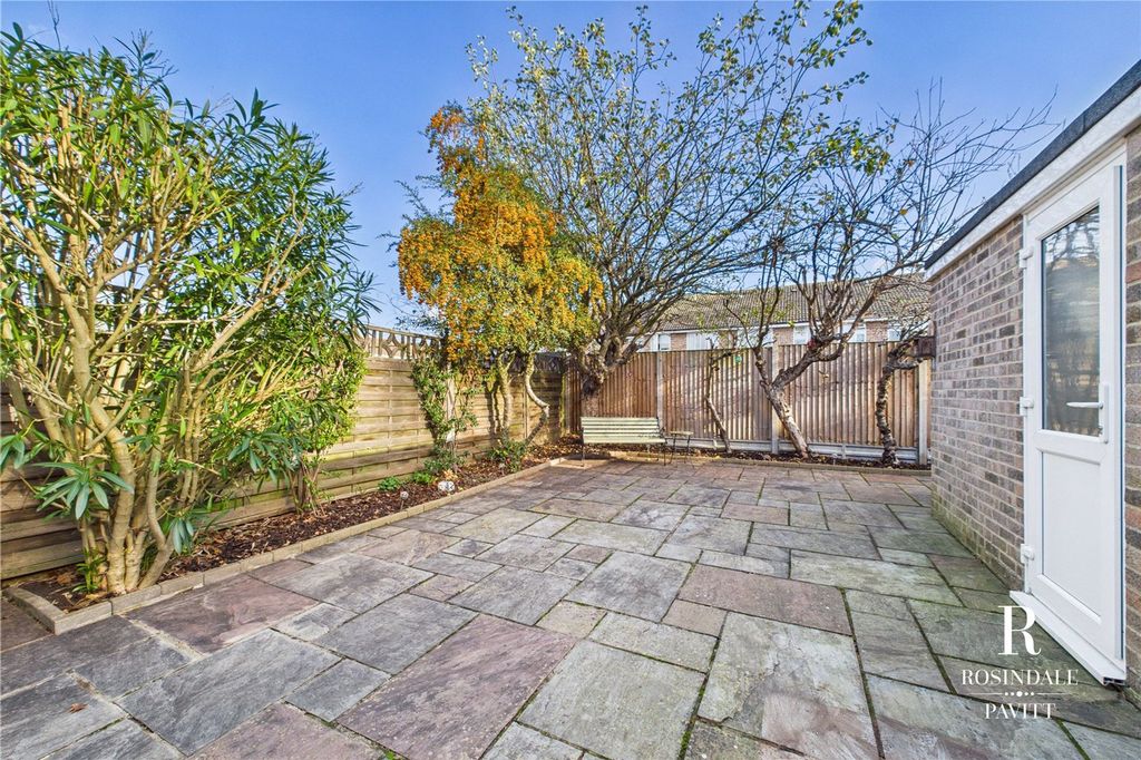 Property photo 2 of 30