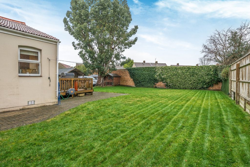 Property photo 3 of 24