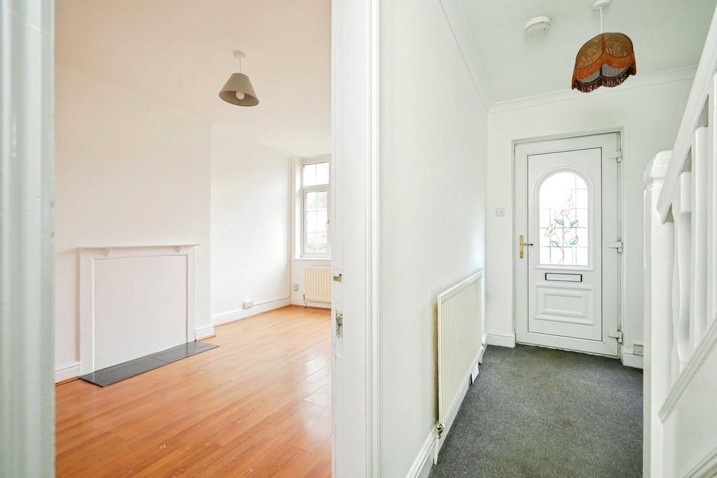 Property photo 3 of 14 Pbox-Img.Jpg