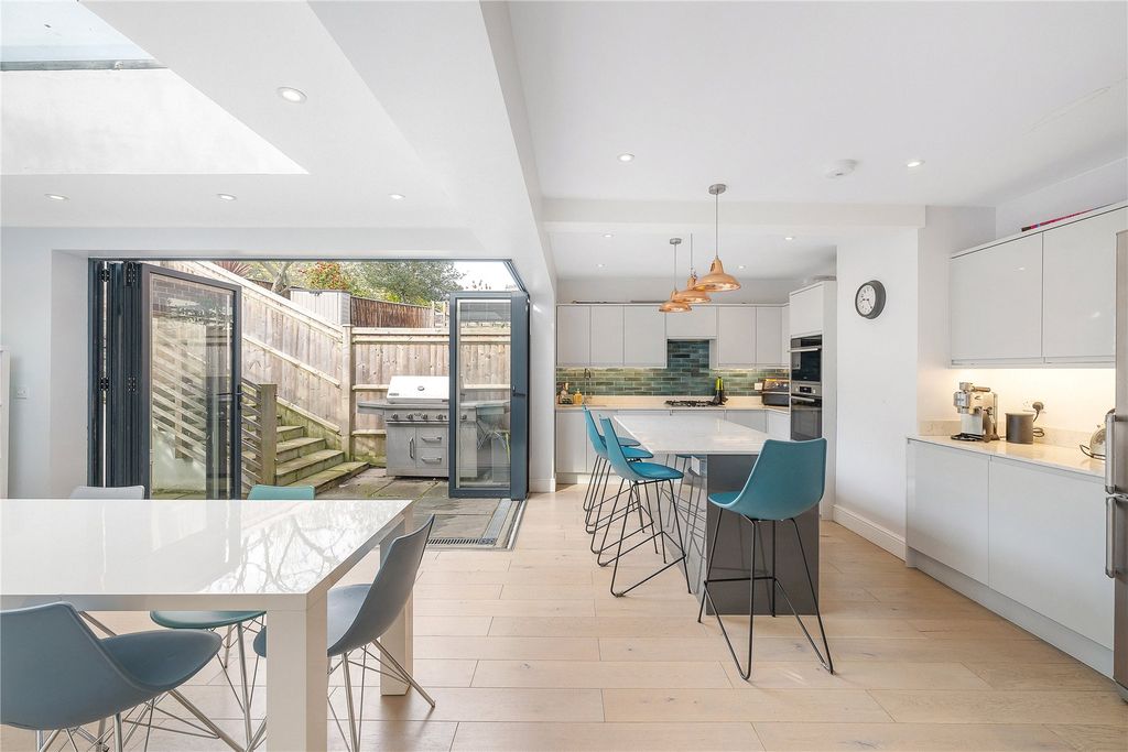 Property photo 3 of 14 Picture No. 07