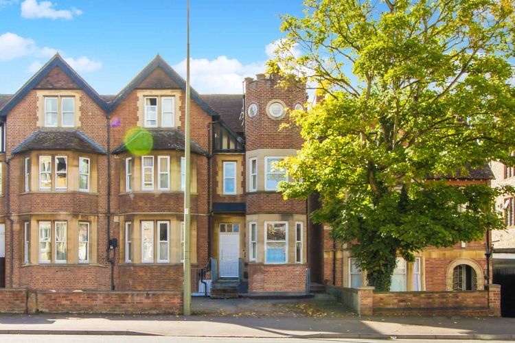 Property photo 1 of 7 43617