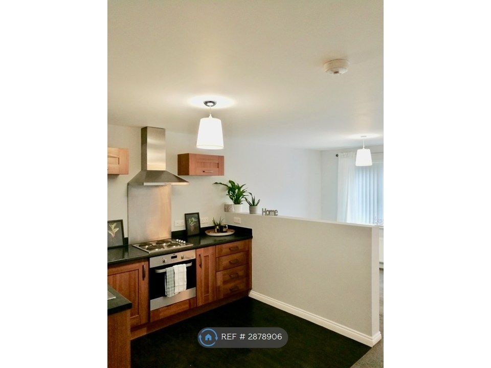 Property photo 2 of 20 Kitchen Towards Dining Area