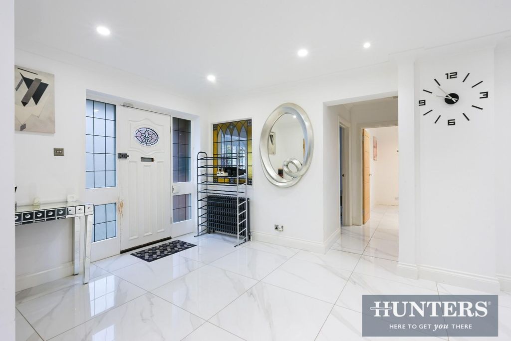 Property photo 3 of 20 Roseberry Road,  (4).Jpg