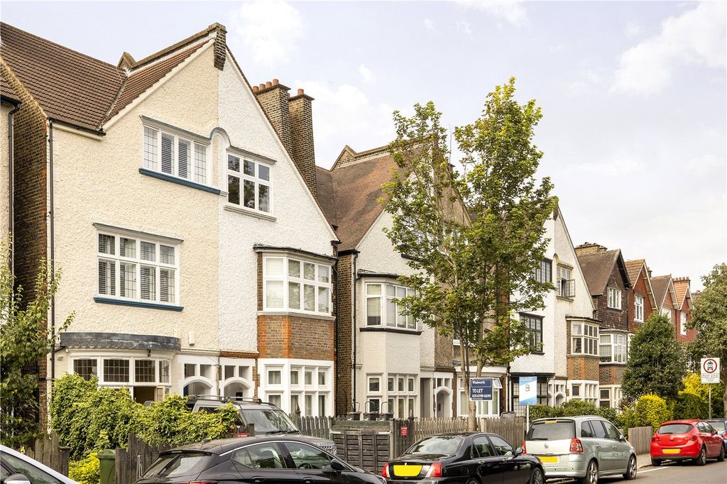 Property photo 1 of 8 Exterior Front